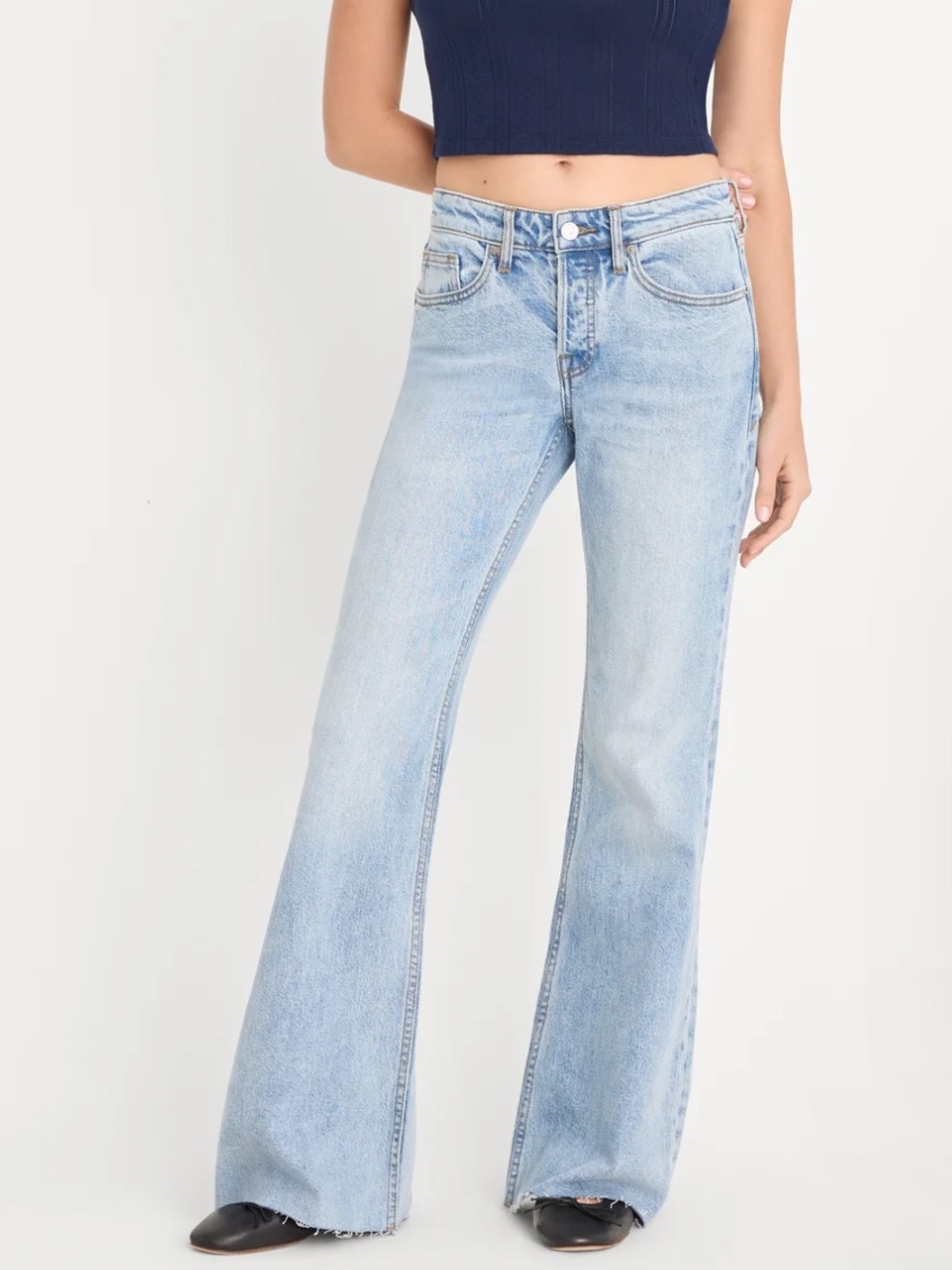 Good American Vintage Low Rise Relaxed Flare Jeans Light Wash 0/25